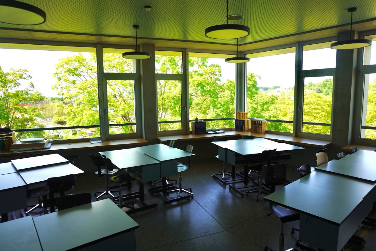 empty classroom erly in the morning